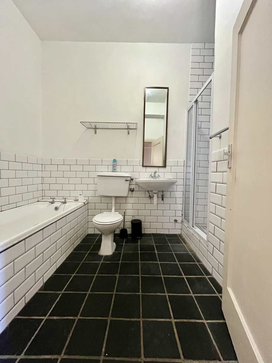 To Let 2 Bedroom Property for Rent in Gardens Western Cape